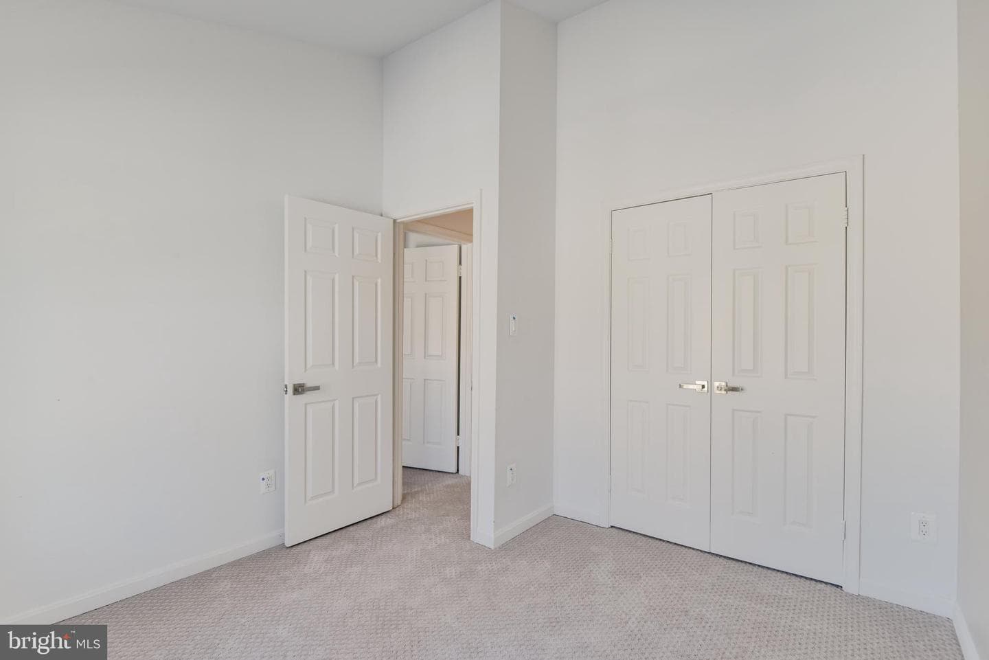 6004 Rockton Court photo 16