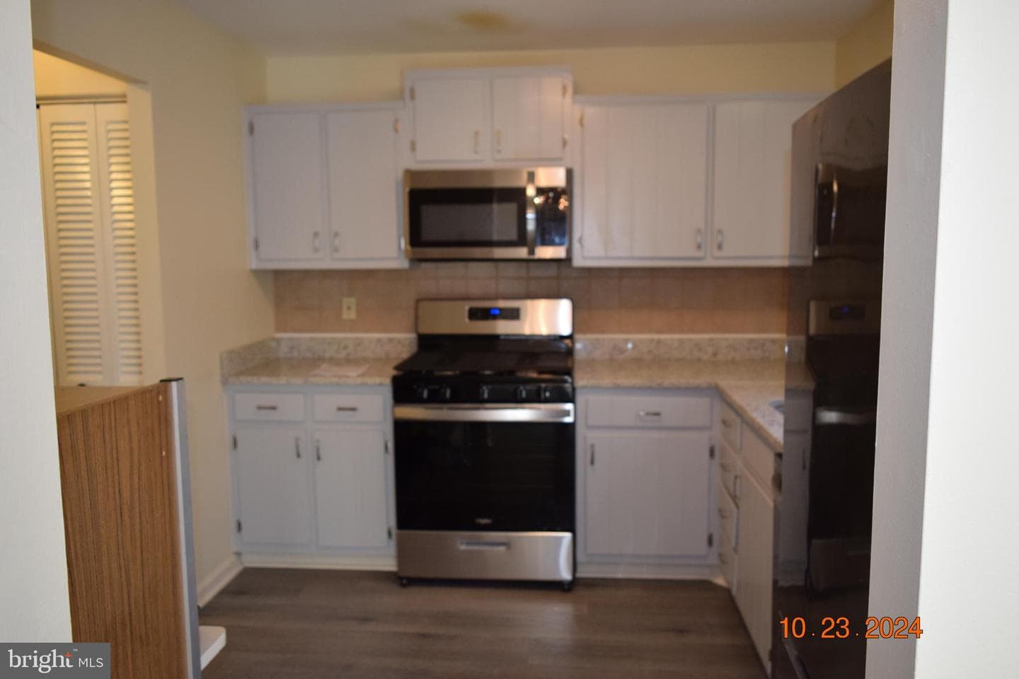 14857 Leicester Court photo 20