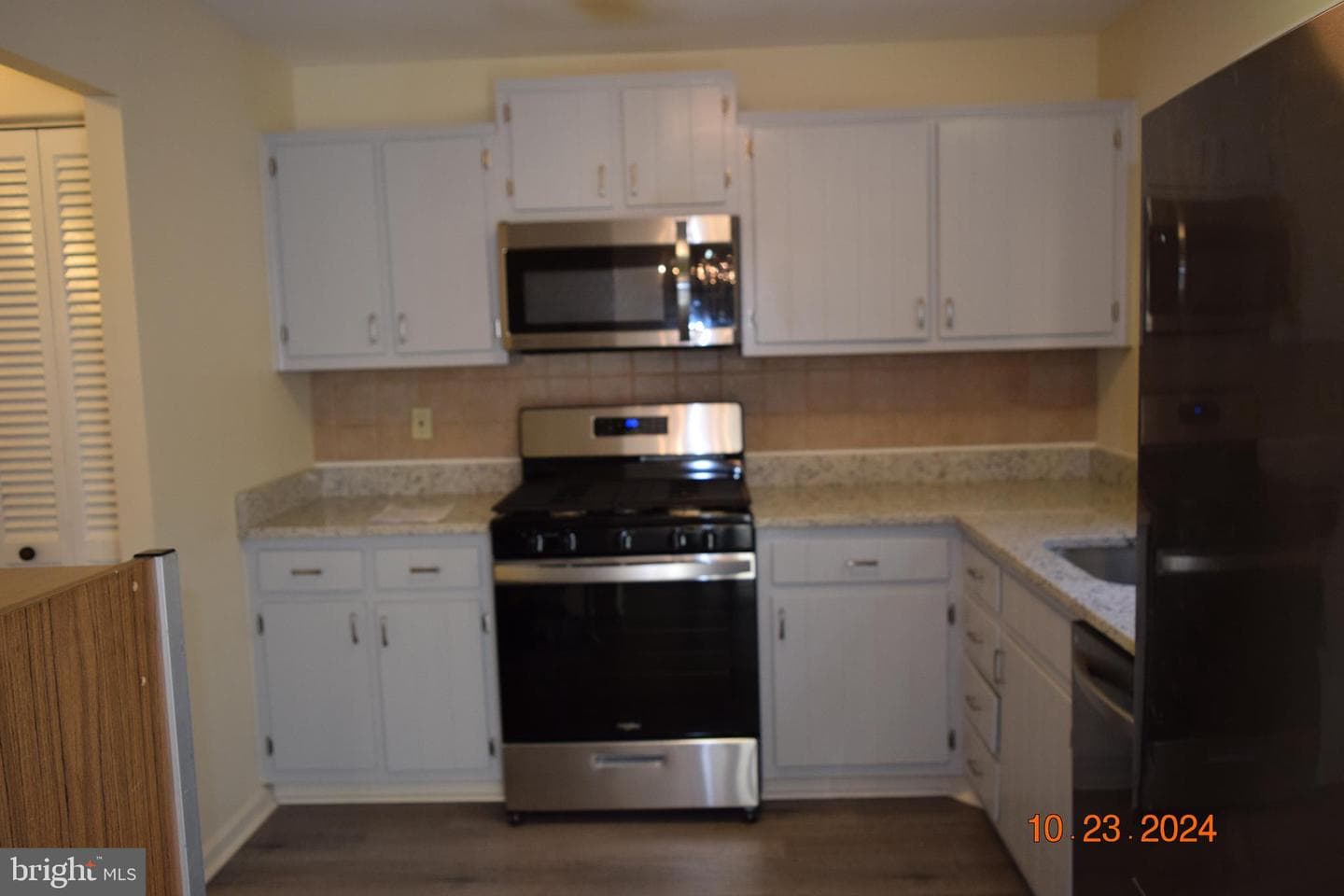 14857 Leicester Court photo 22