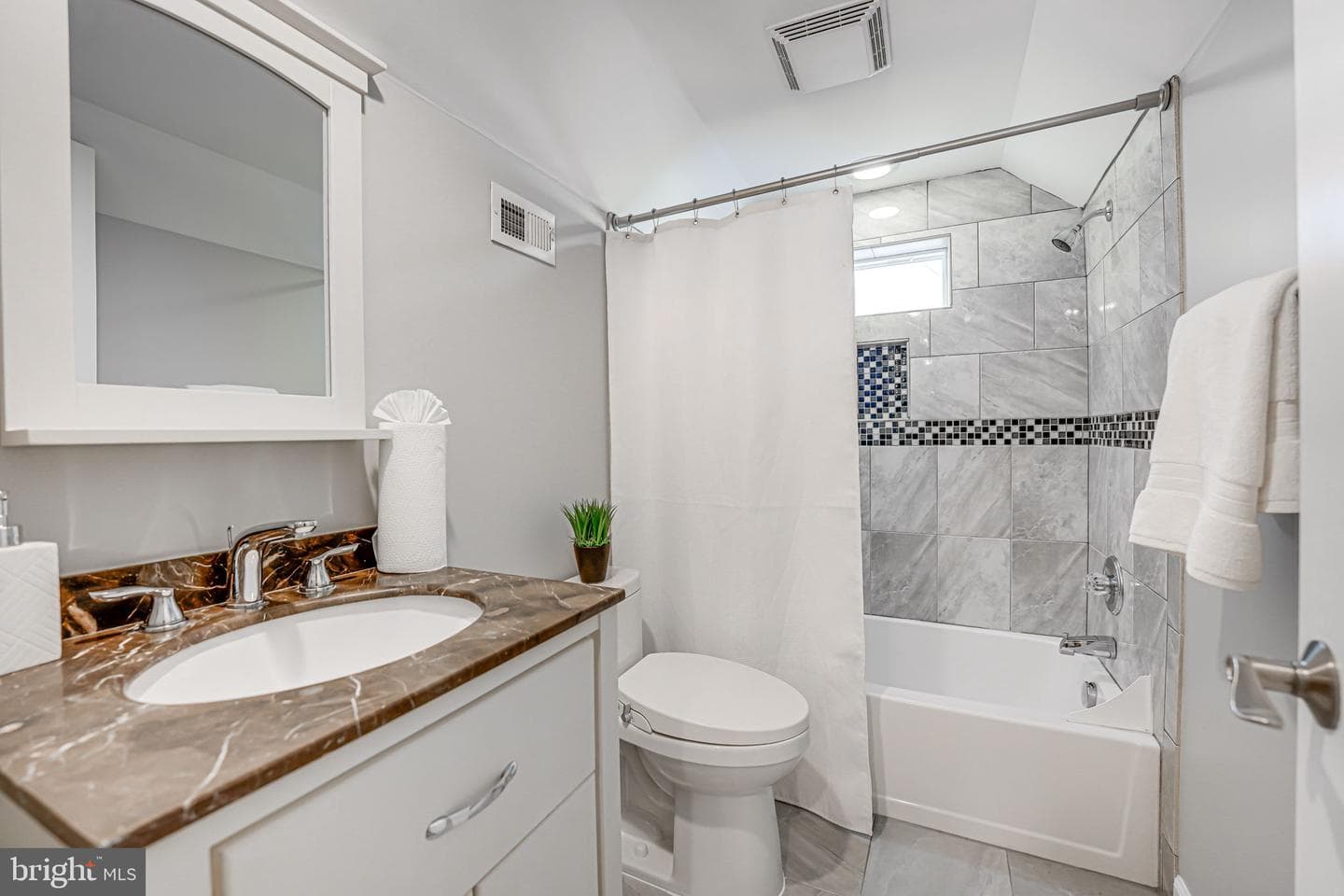 6449 Second Street photo 22