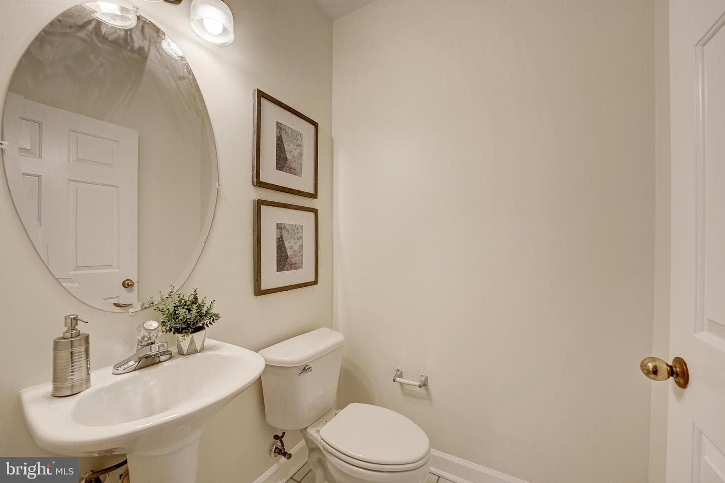 2710 Bellforest Court #101 photo 19