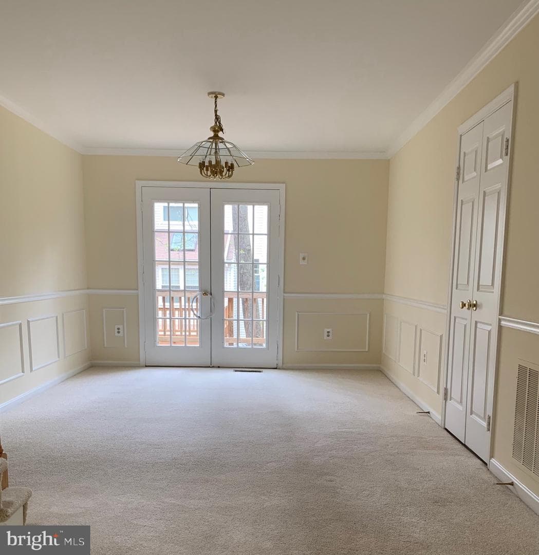 2136 Kings Garden Way photo 8