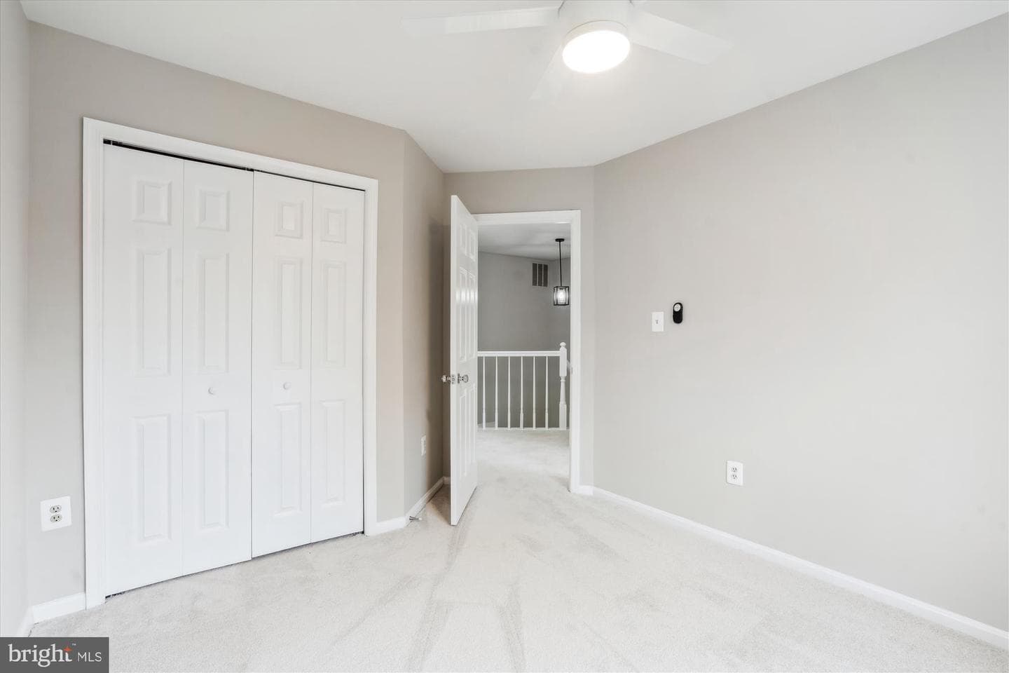 5492 Stavendish Street photo 23