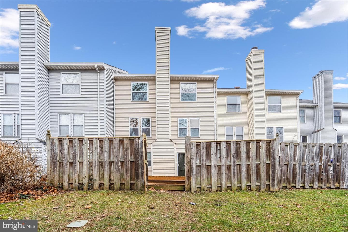 5492 Stavendish Street photo 3