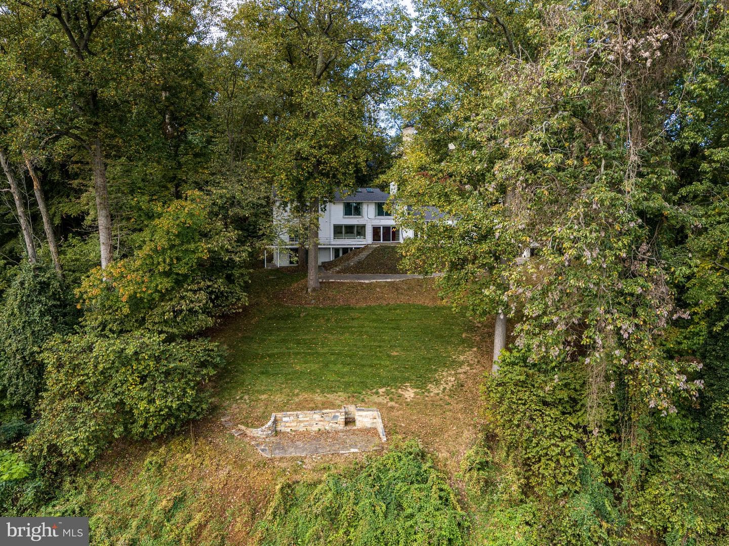 1175 Crest Lane photo 5