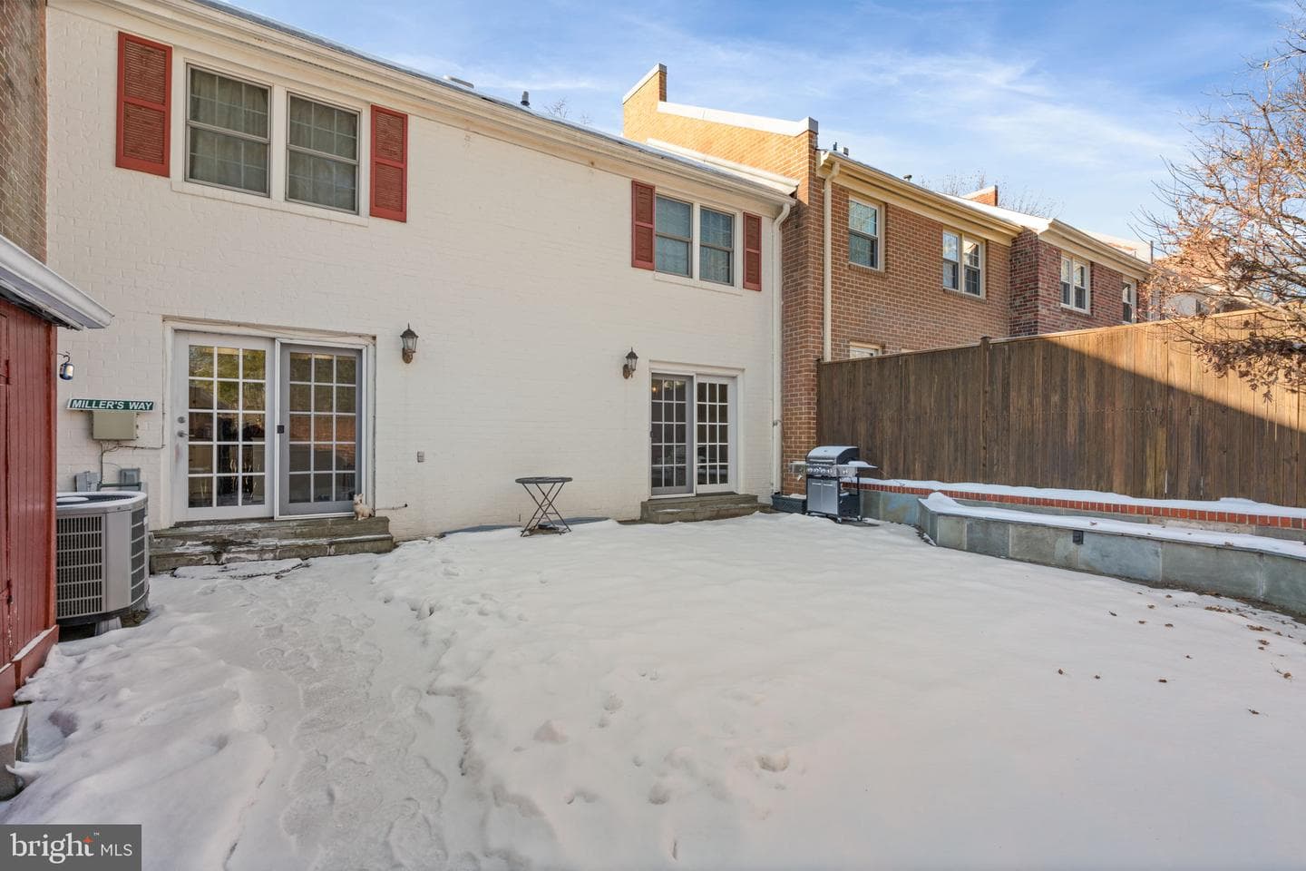 5934 Seabright Road photo 6