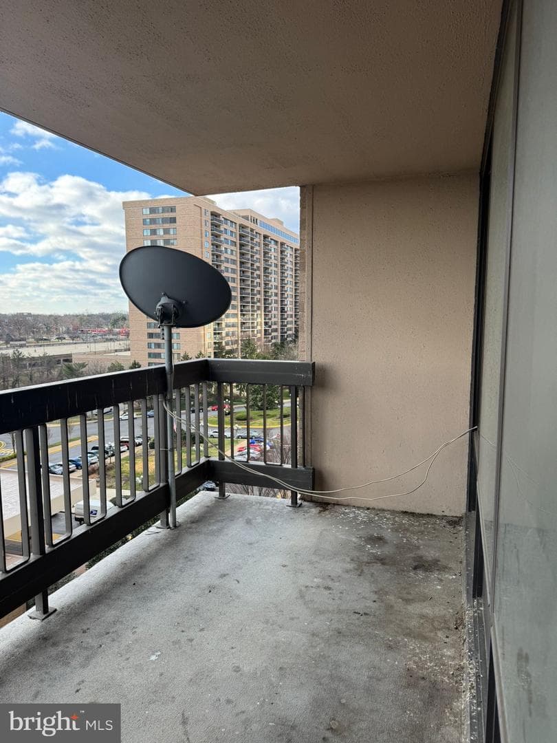 3701 S George Mason Drive #918n photo 19