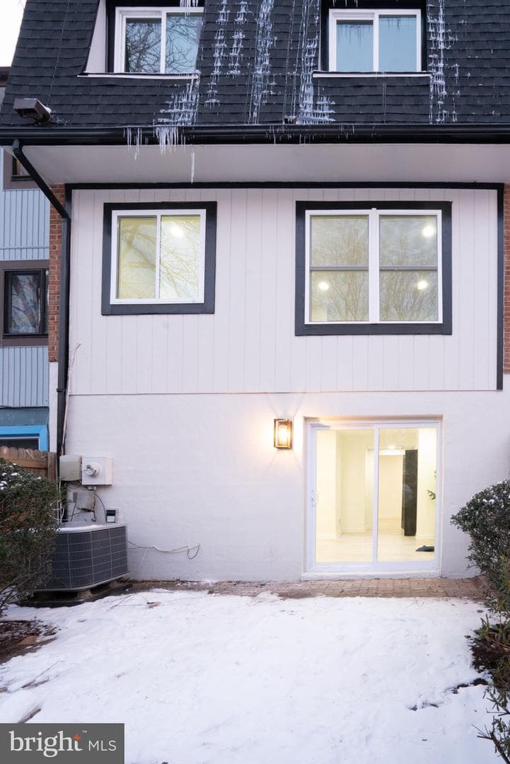 1033 Kings Court photo 33