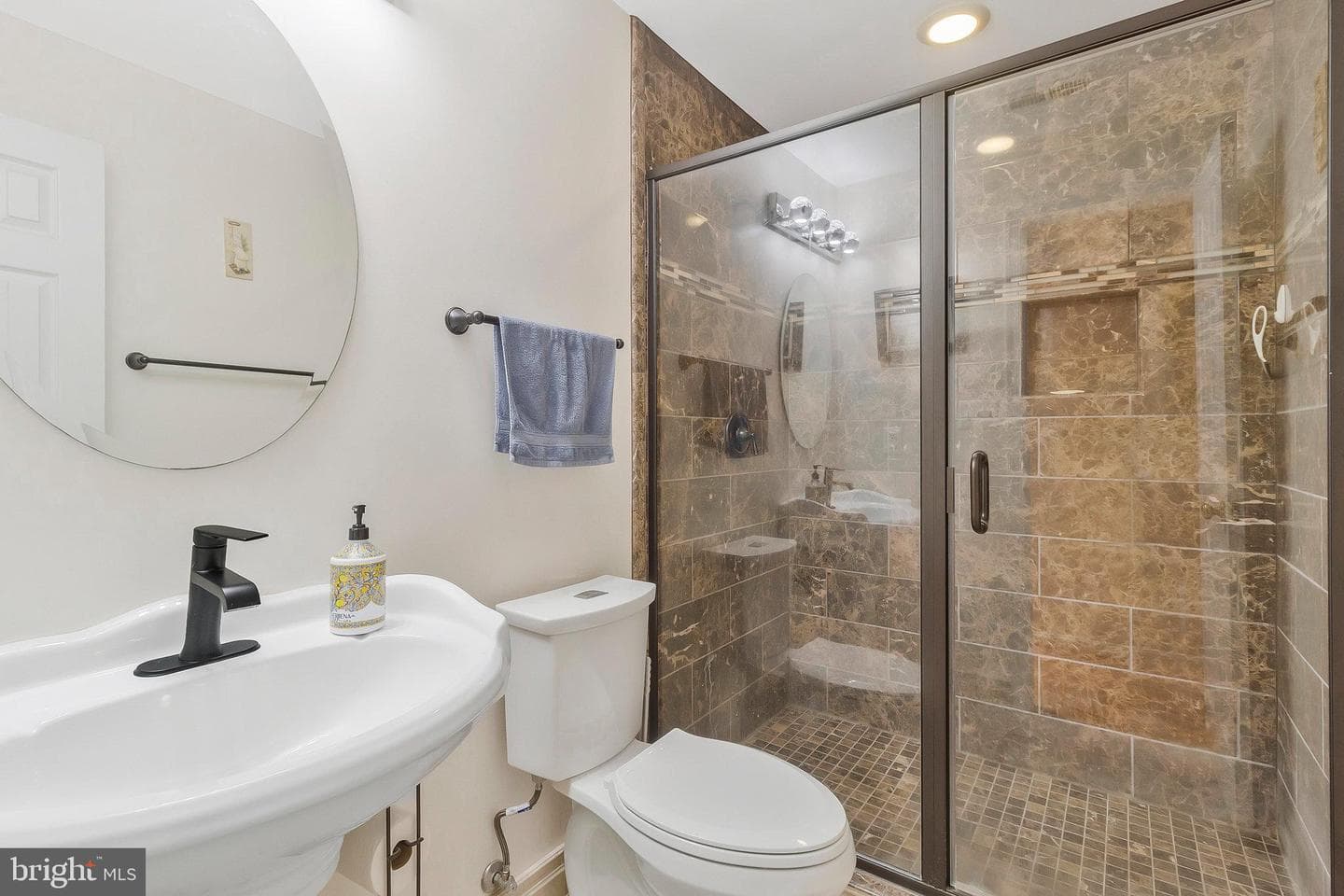 2107 Dominion Heights Court photo 30