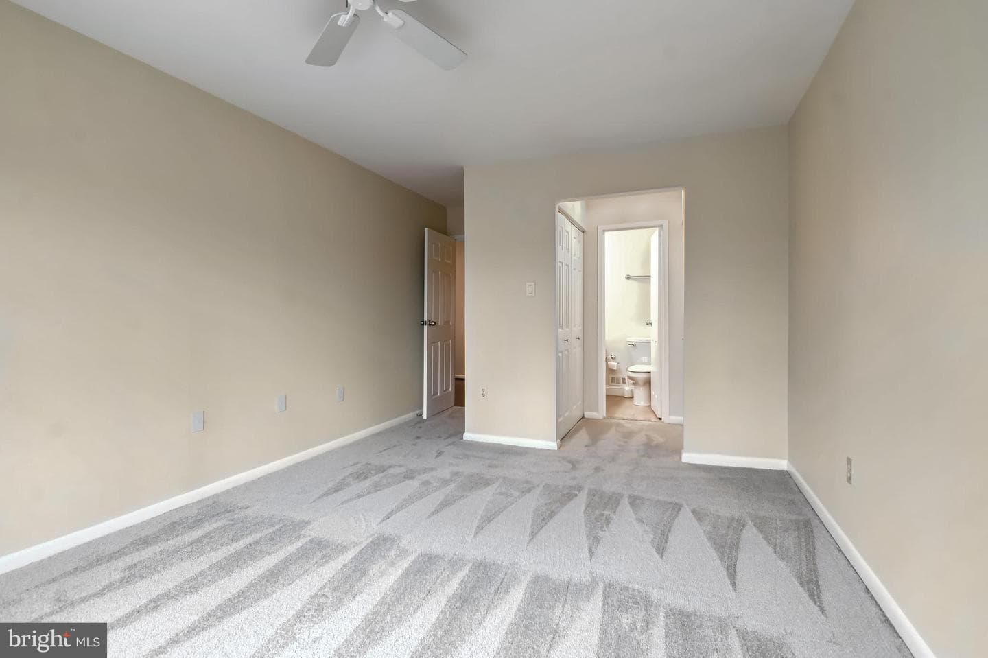 11508 Hearthstone Court photo 10