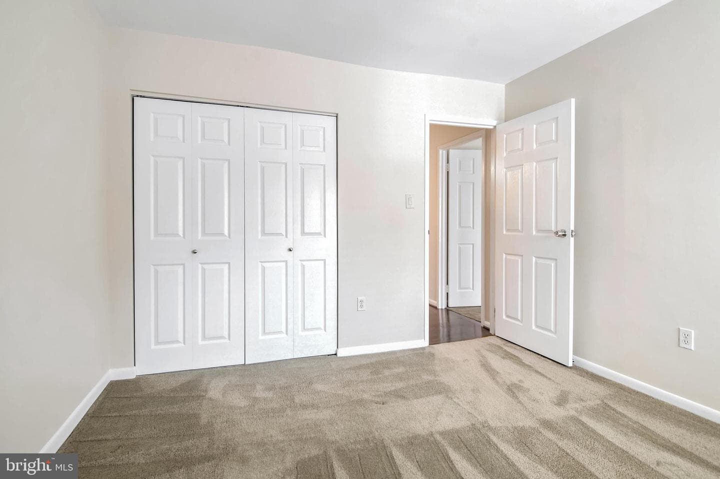 11508 Hearthstone Court photo 14