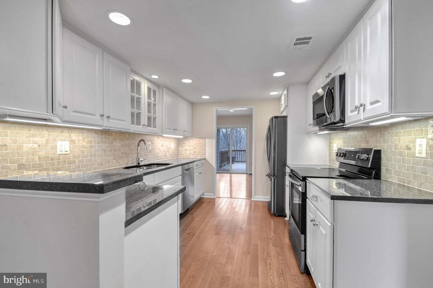 11508 Hearthstone Court photo 4