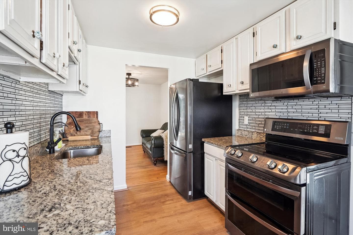 15305 Harmony Hill Court photo 12