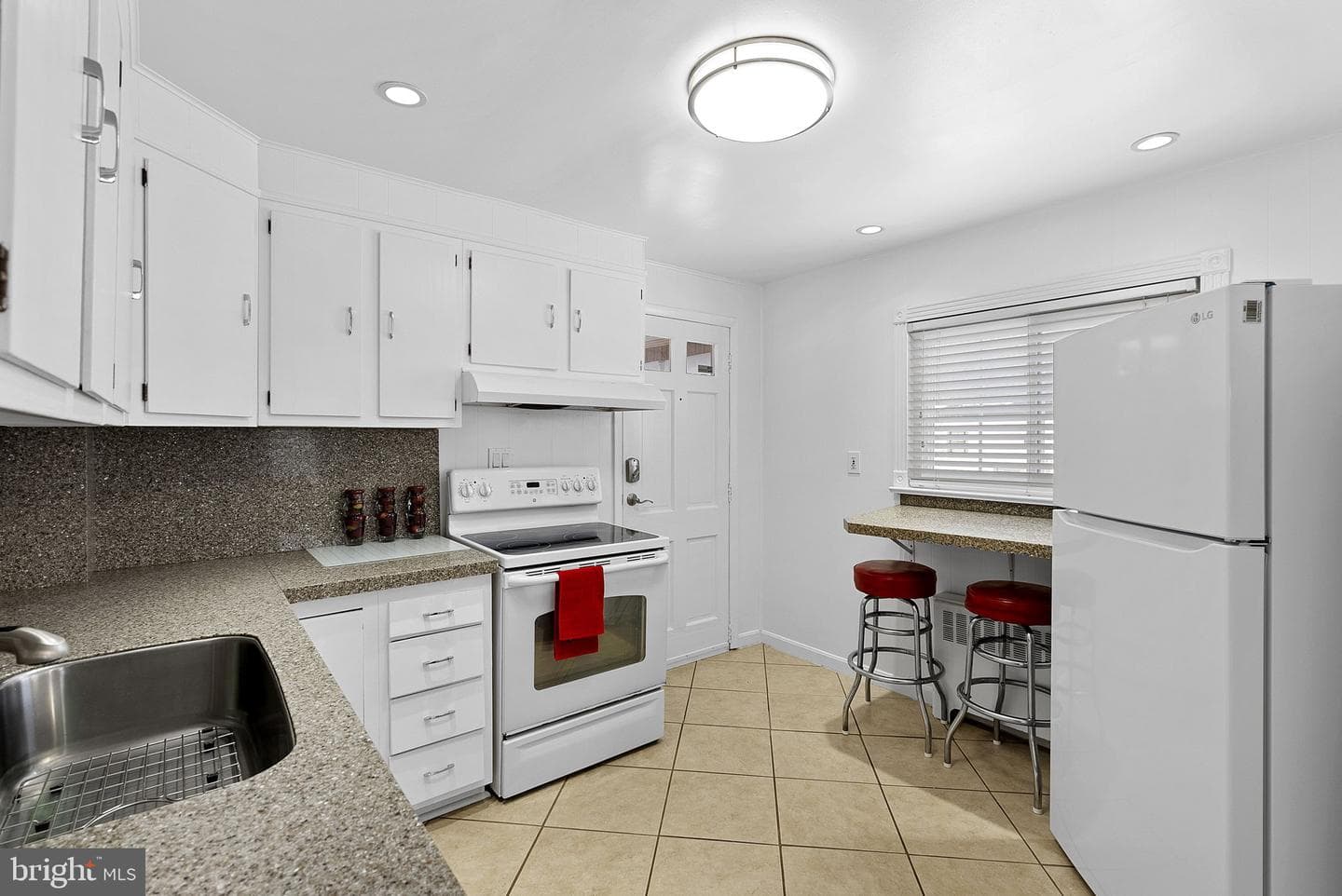 14749 Compton Road photo 33