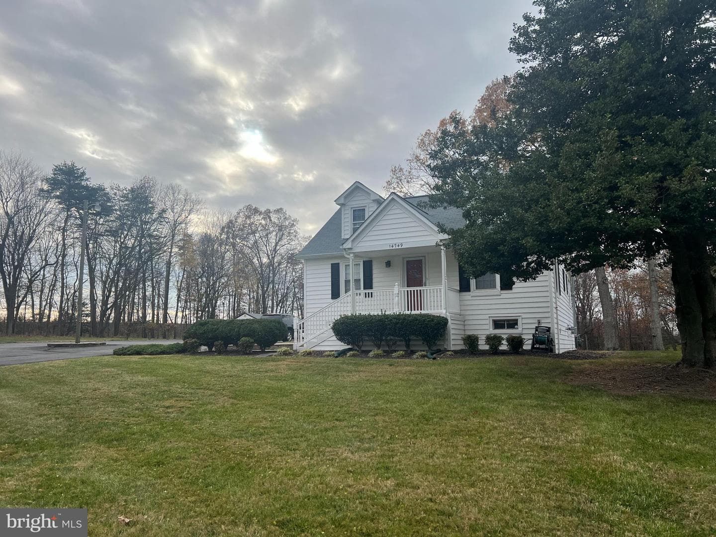 14749 Compton Road photo 5