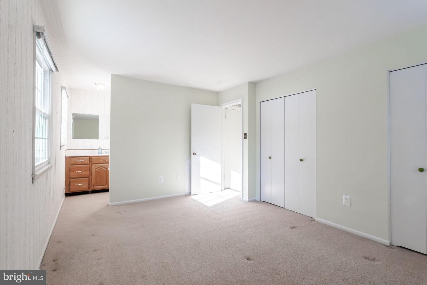 8621 Blackpool Drive photo 11