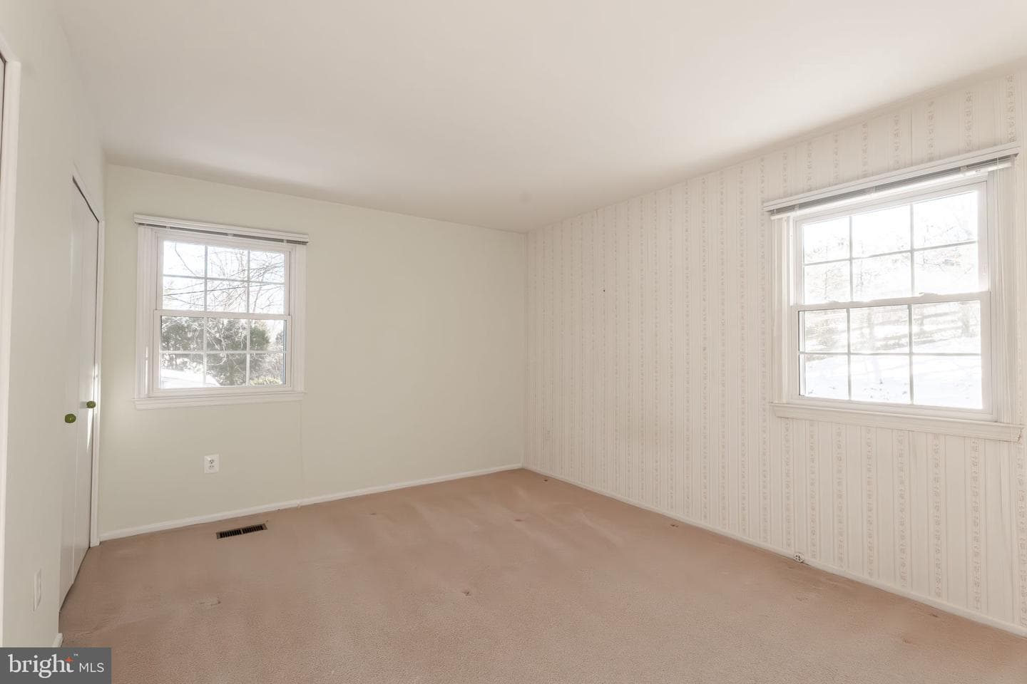 8621 Blackpool Drive photo 13