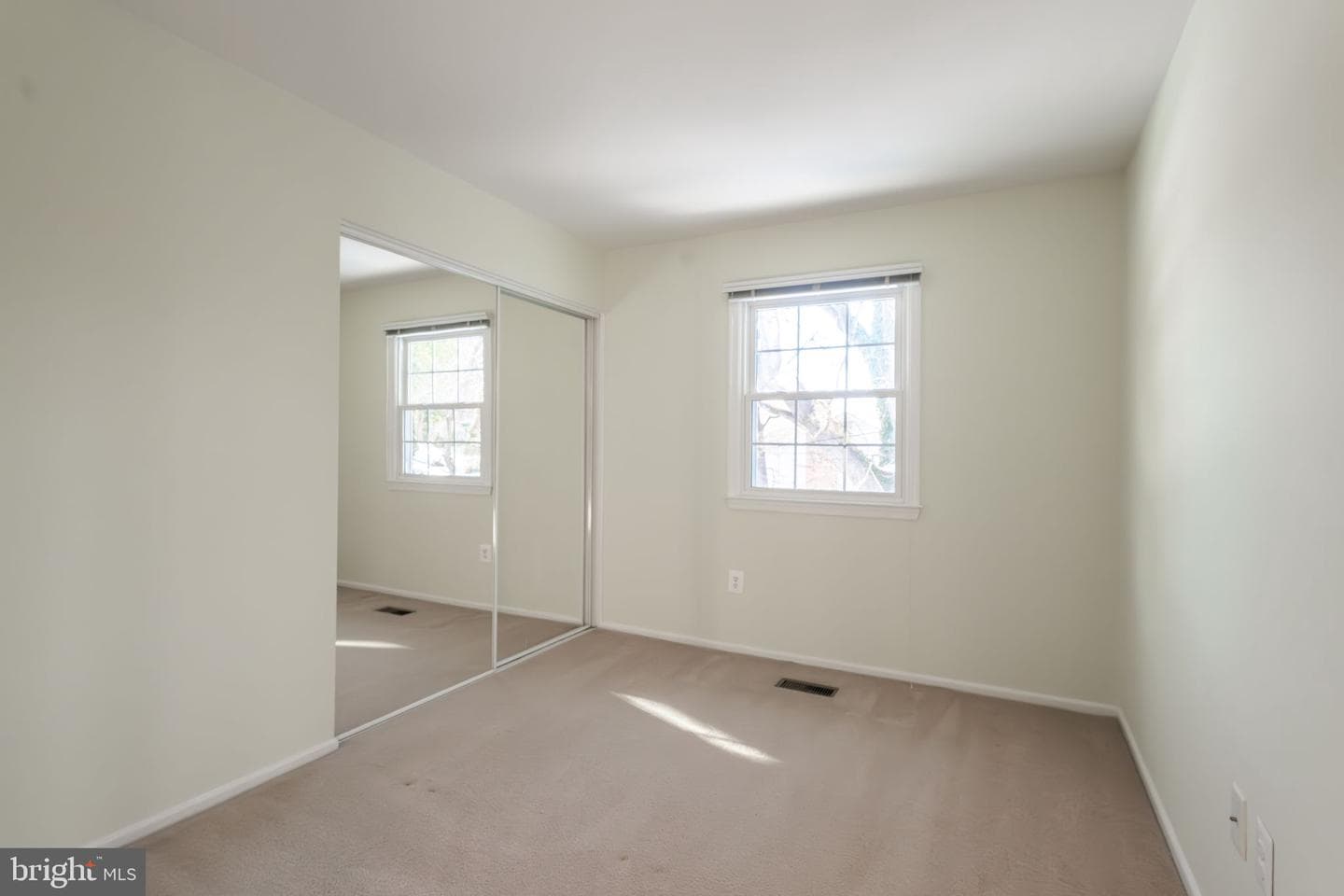 8621 Blackpool Drive photo 18