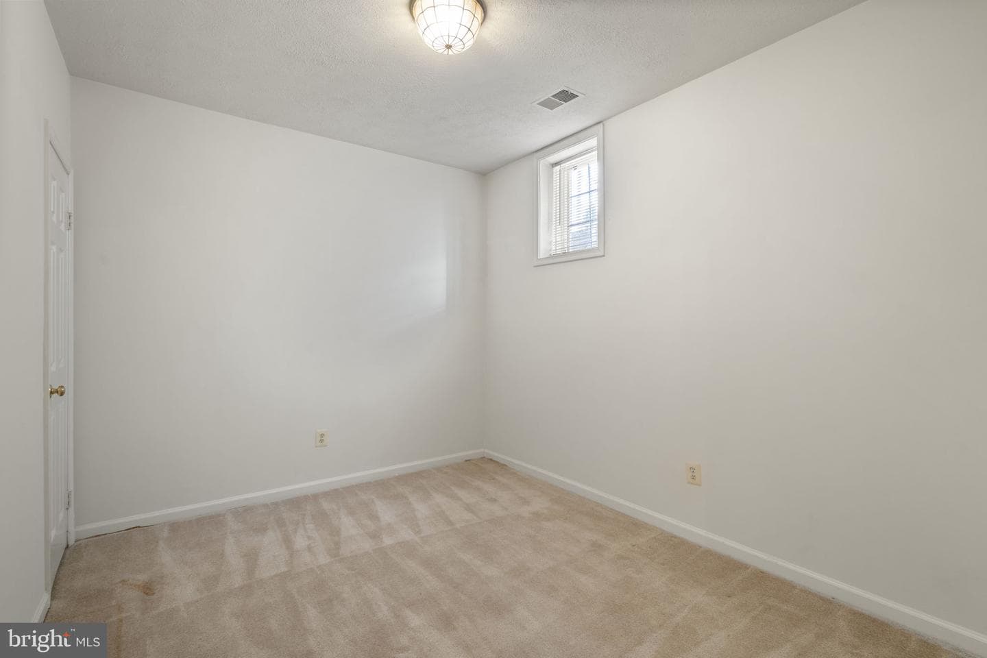 1537 Cedar Ave photo 49