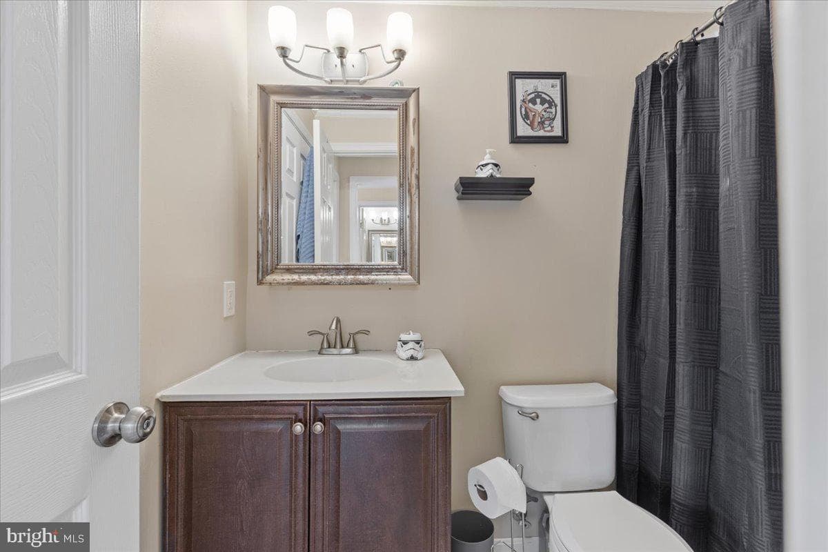 8246 Catbird Circle #101 photo 25