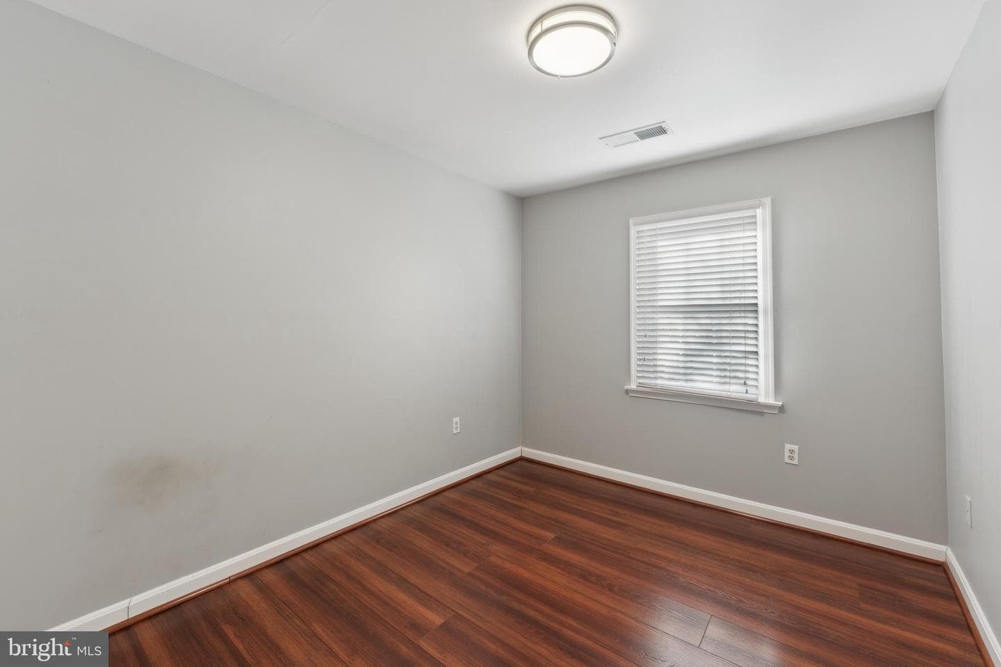 2225 McLean Park Road photo 14