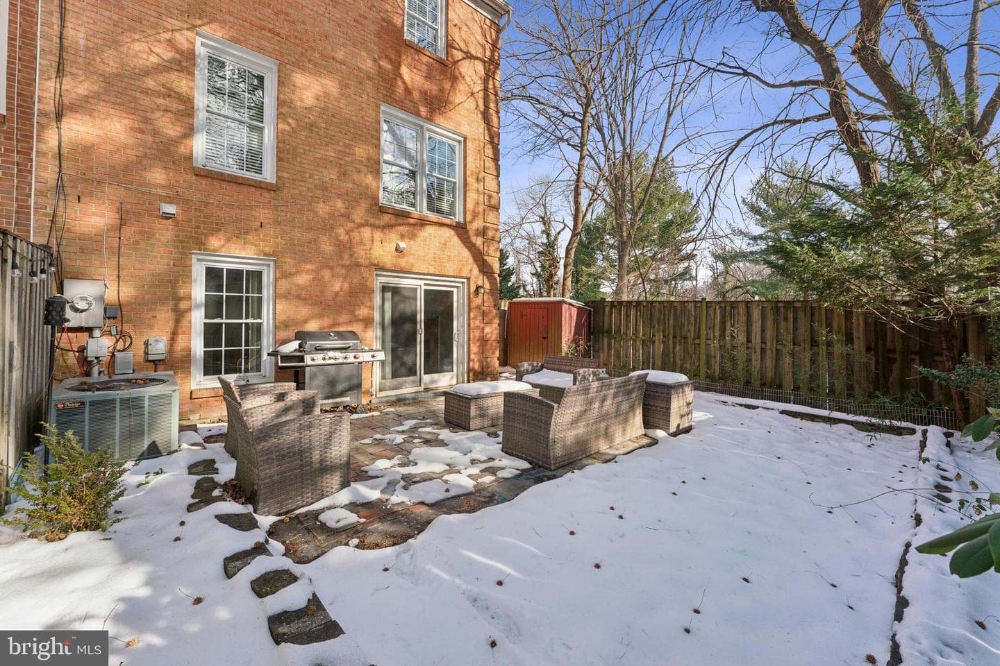 2225 McLean Park Road photo 37
