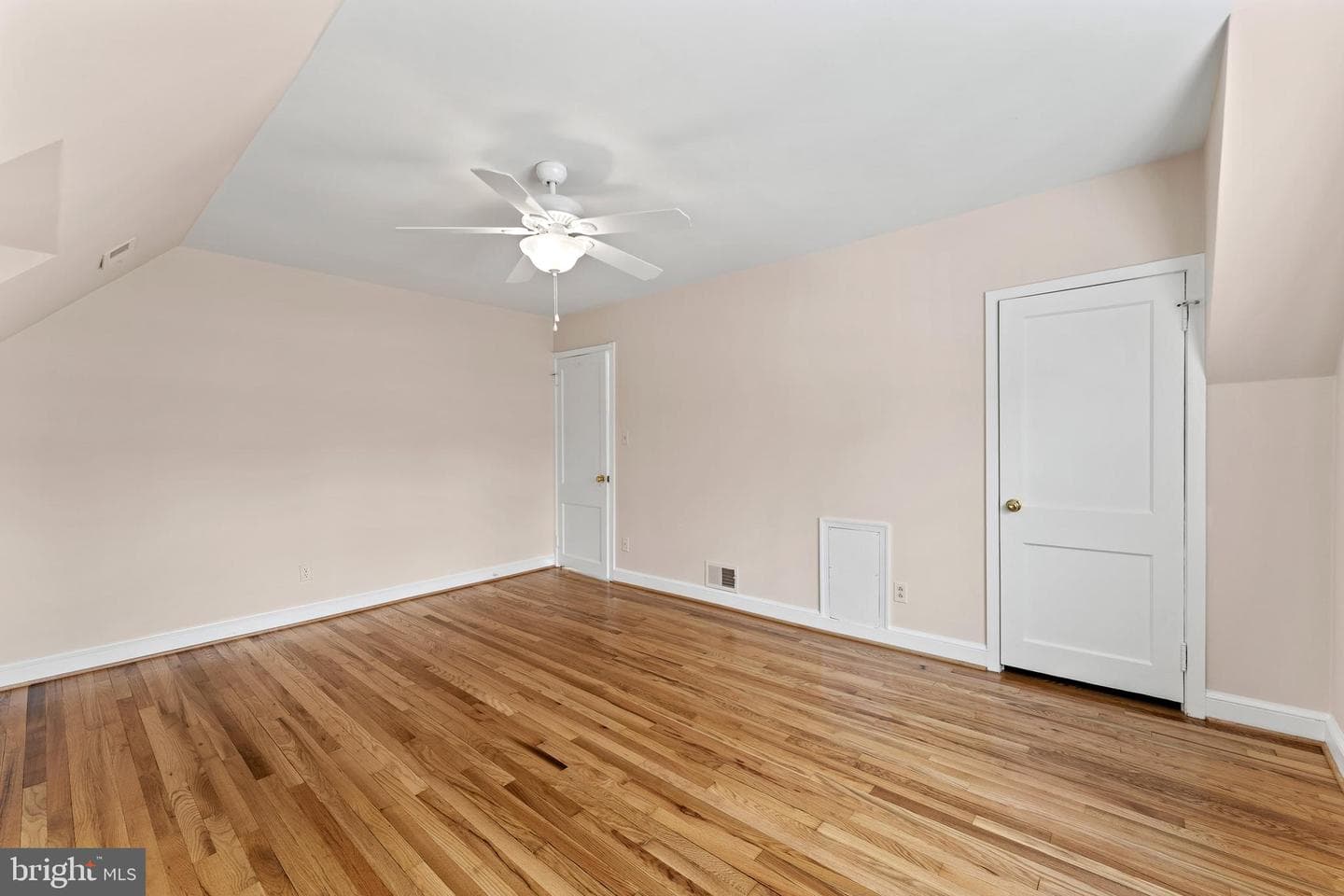 6419 Hillside Lane photo 14