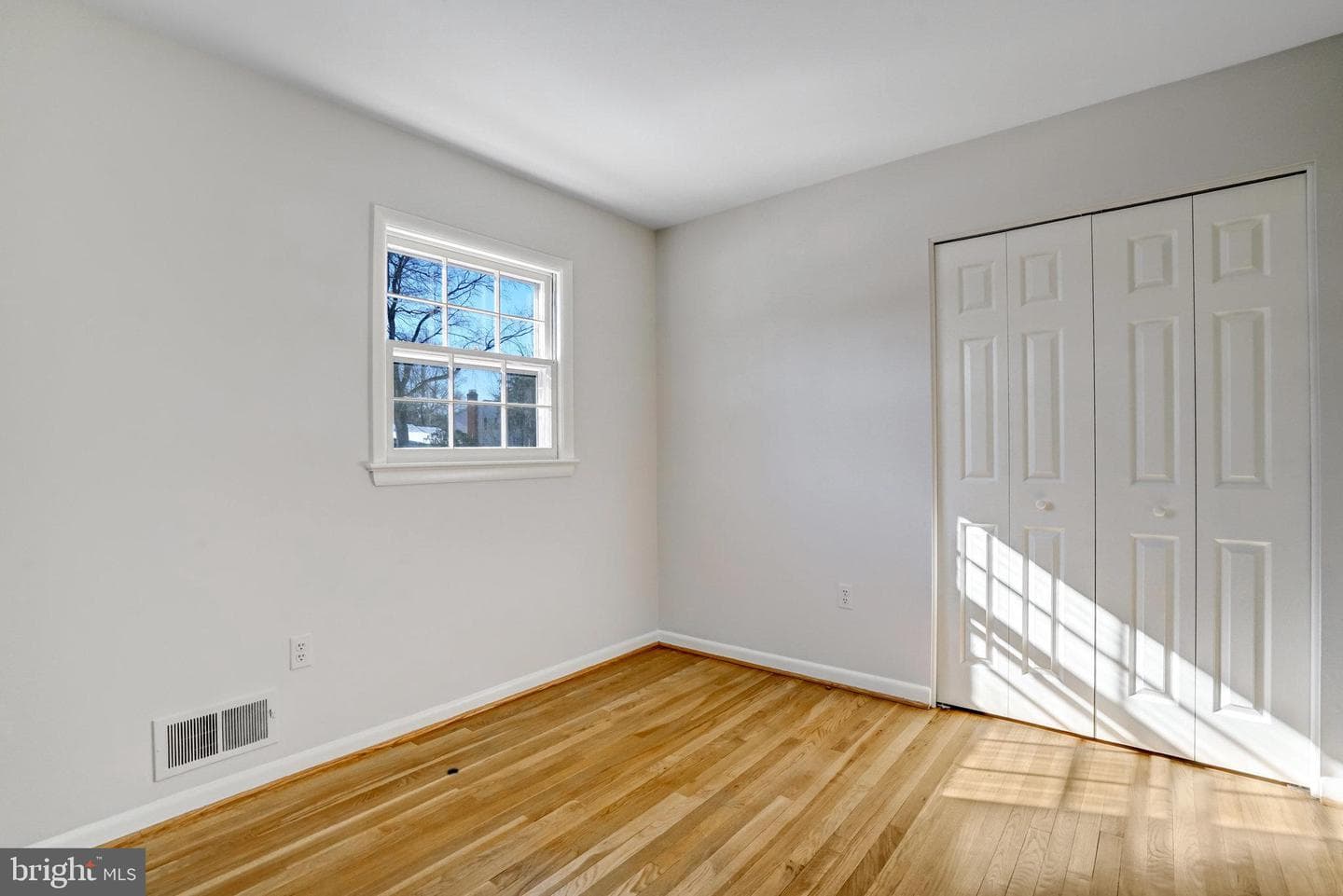 5701 Ashfield Road photo 29