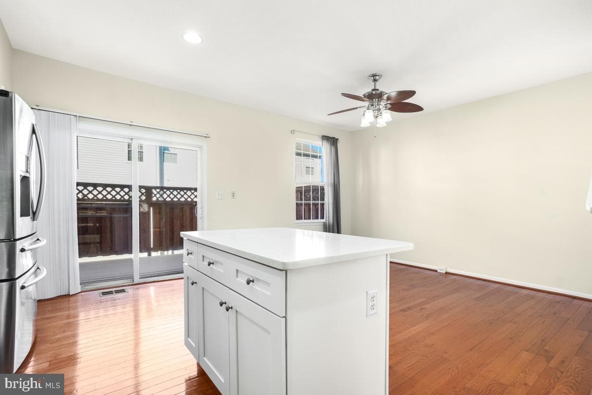 6081 Sara Marie Terrace photo 11