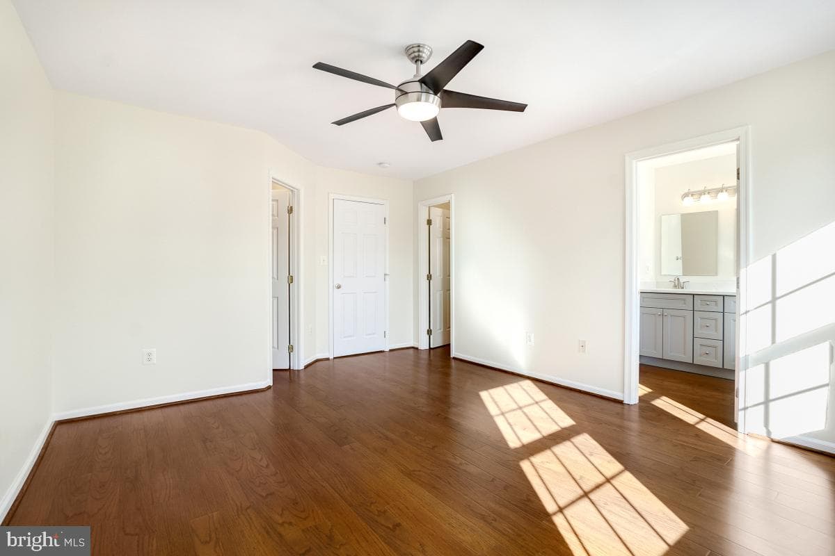 6081 Sara Marie Terrace photo 16