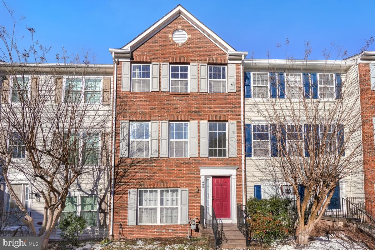 6081 Sara Marie Terrace photo 3