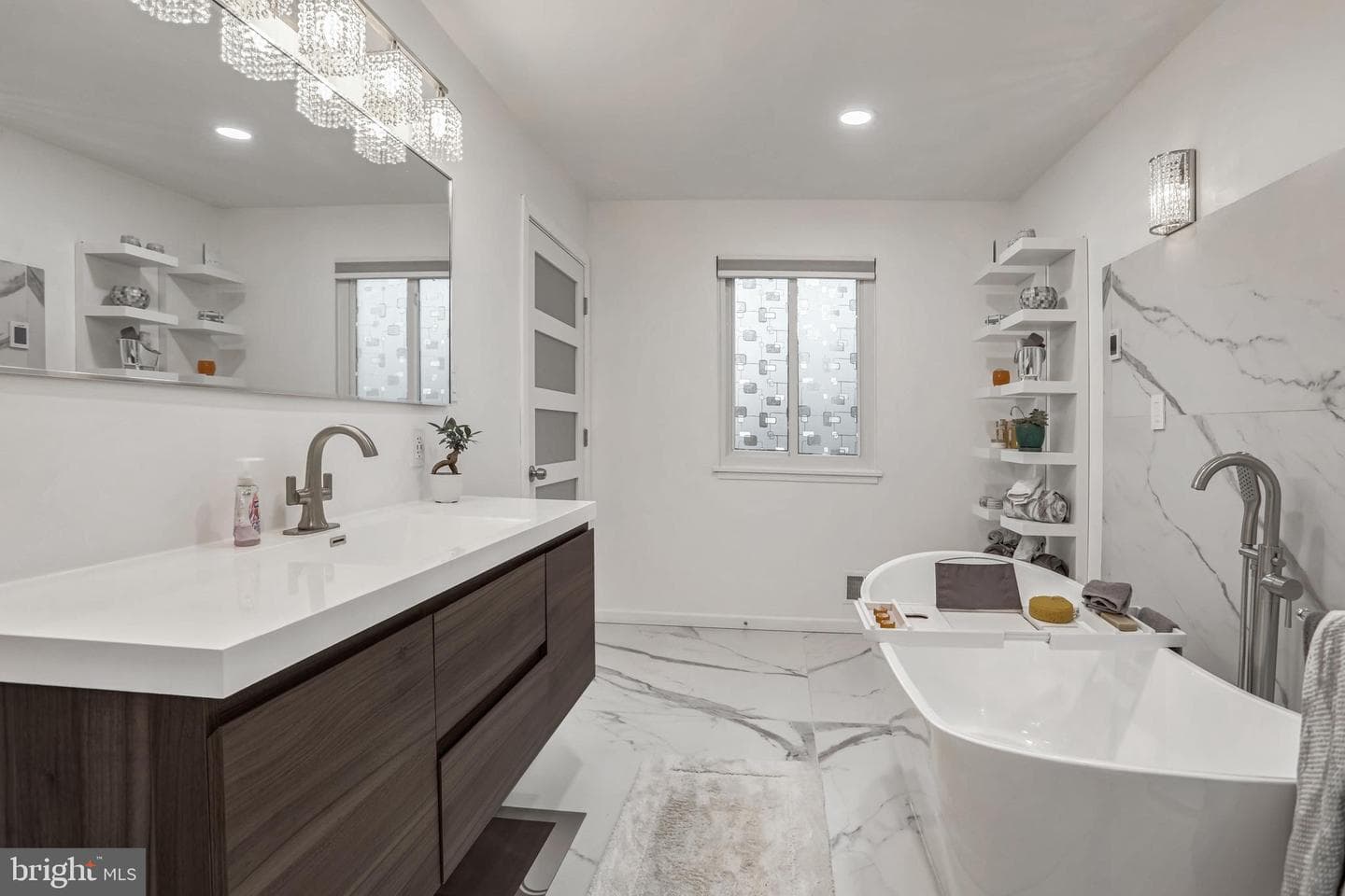 10914 Hunt Club Road photo 17