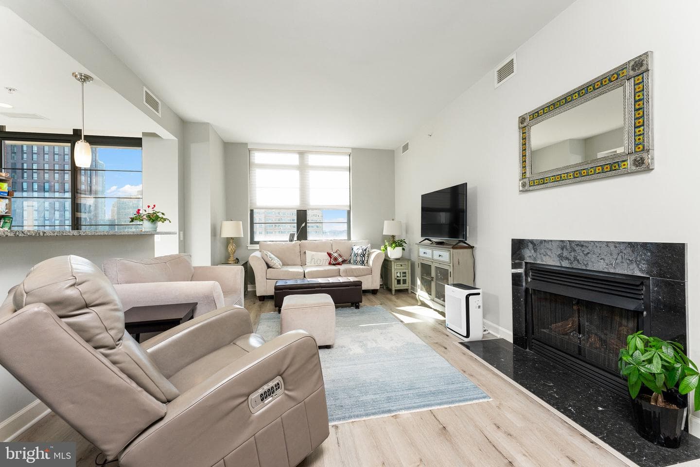 1830 Fountain Drive #806 photo 9