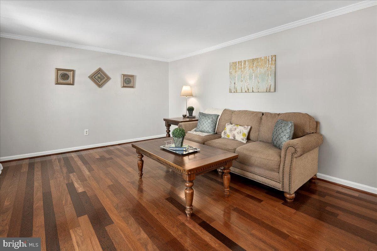 8218 Rushing Creek Drive photo 13