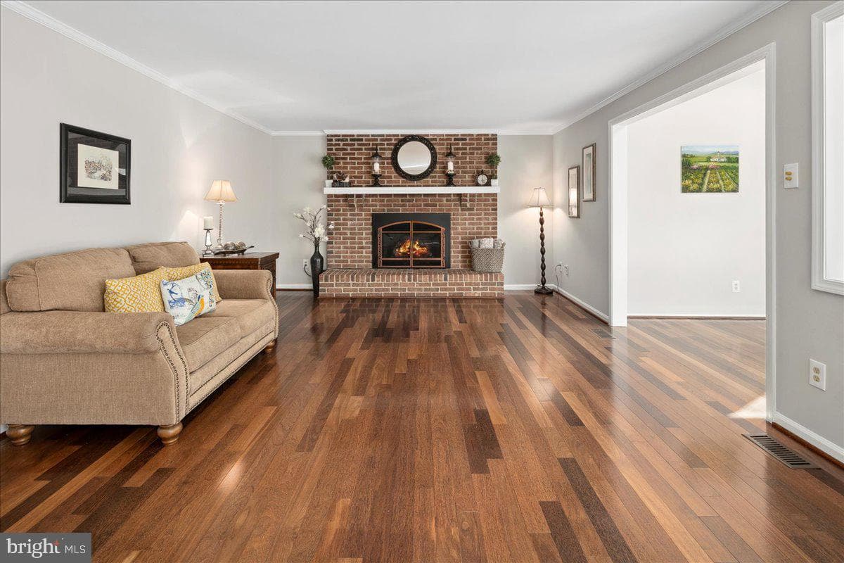 8218 Rushing Creek Drive photo 28