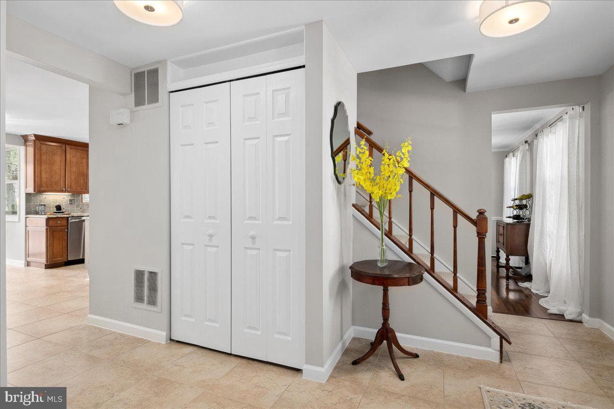 8218 Rushing Creek Drive photo 8