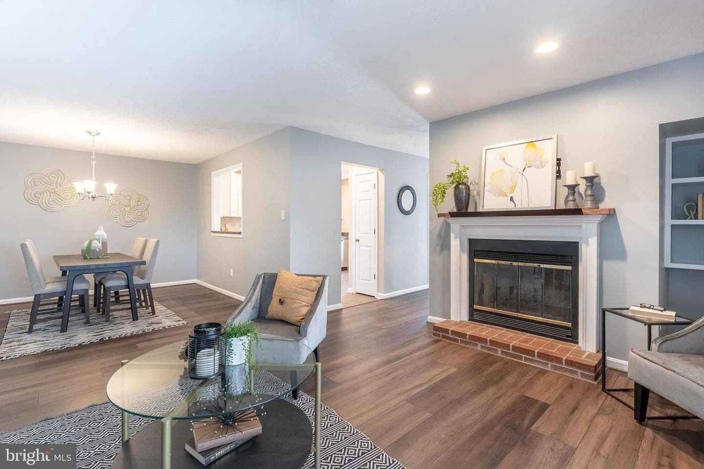 10072 Oakton Terrace Road photo 15