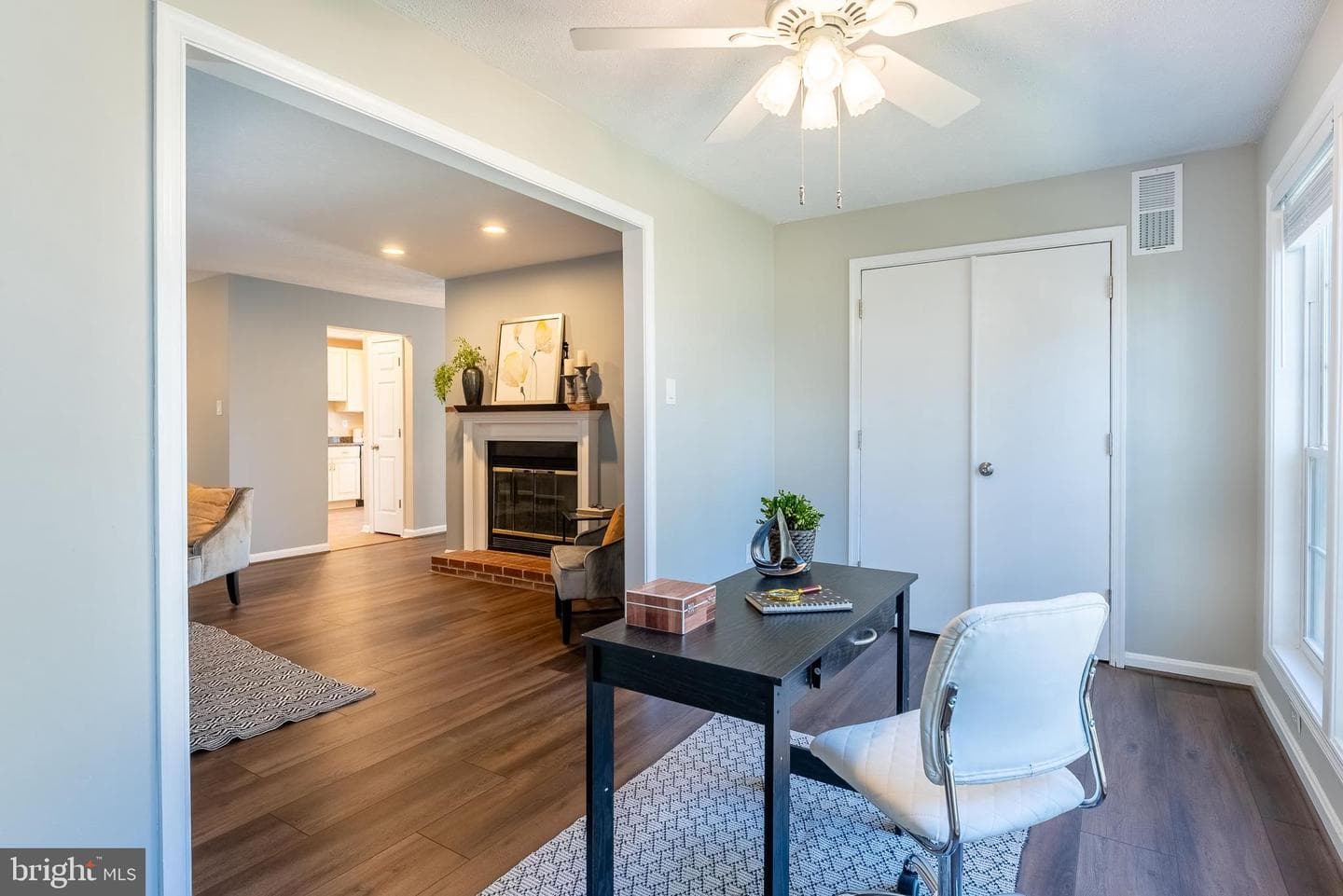 10072 Oakton Terrace Road photo 18