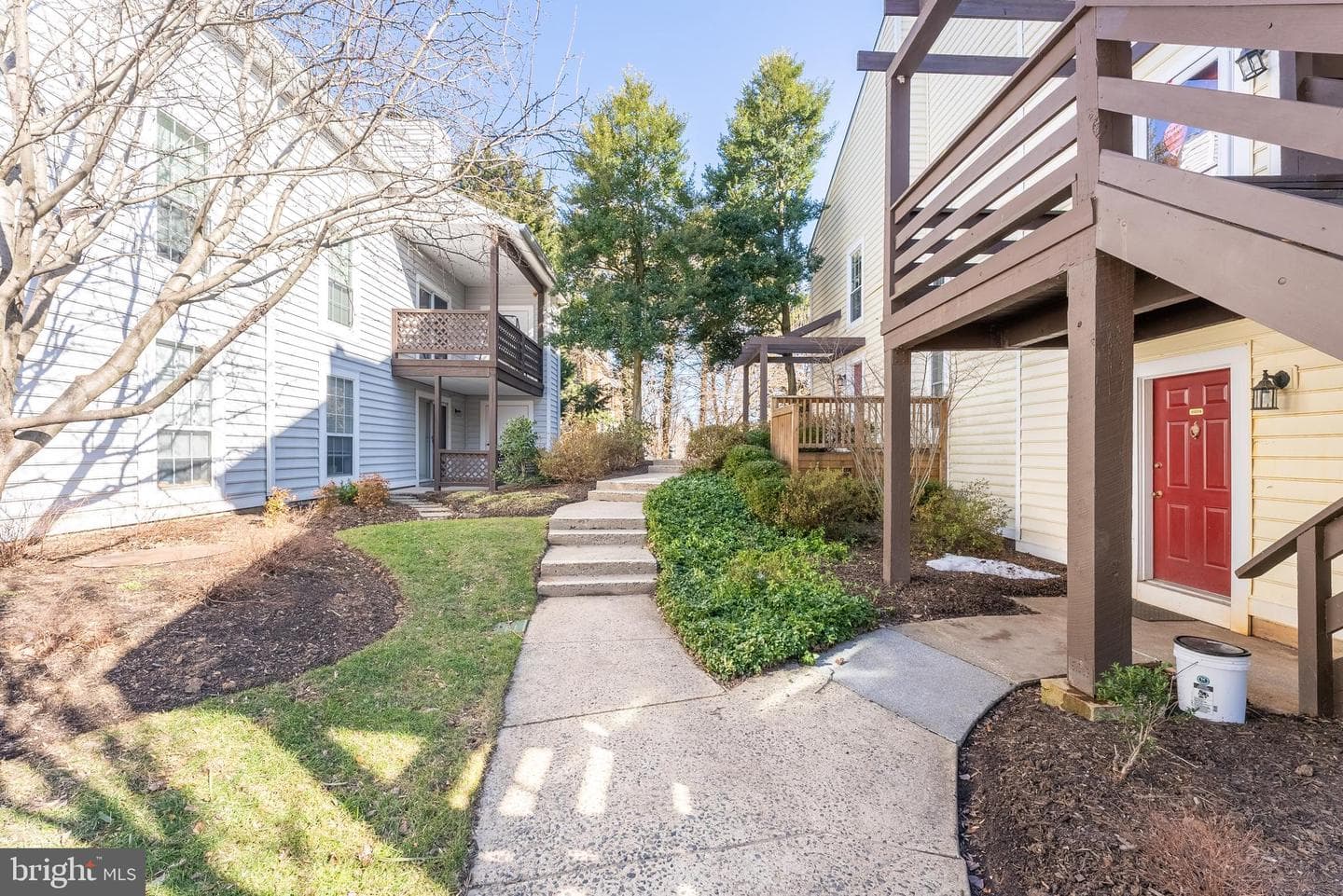 10072 Oakton Terrace Road photo 6