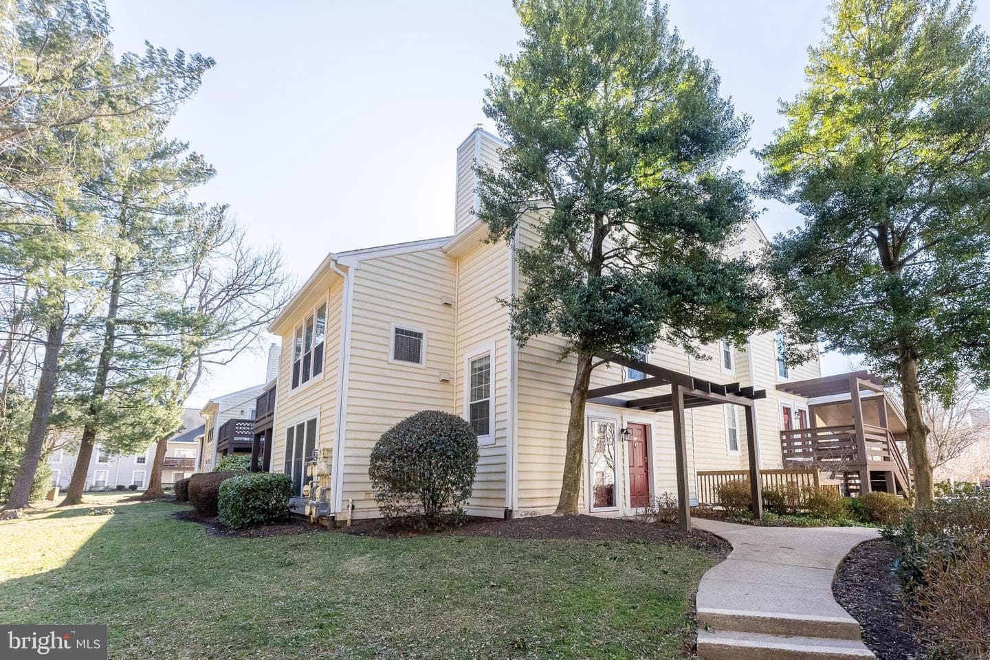 10072 Oakton Terrace Road photo 8