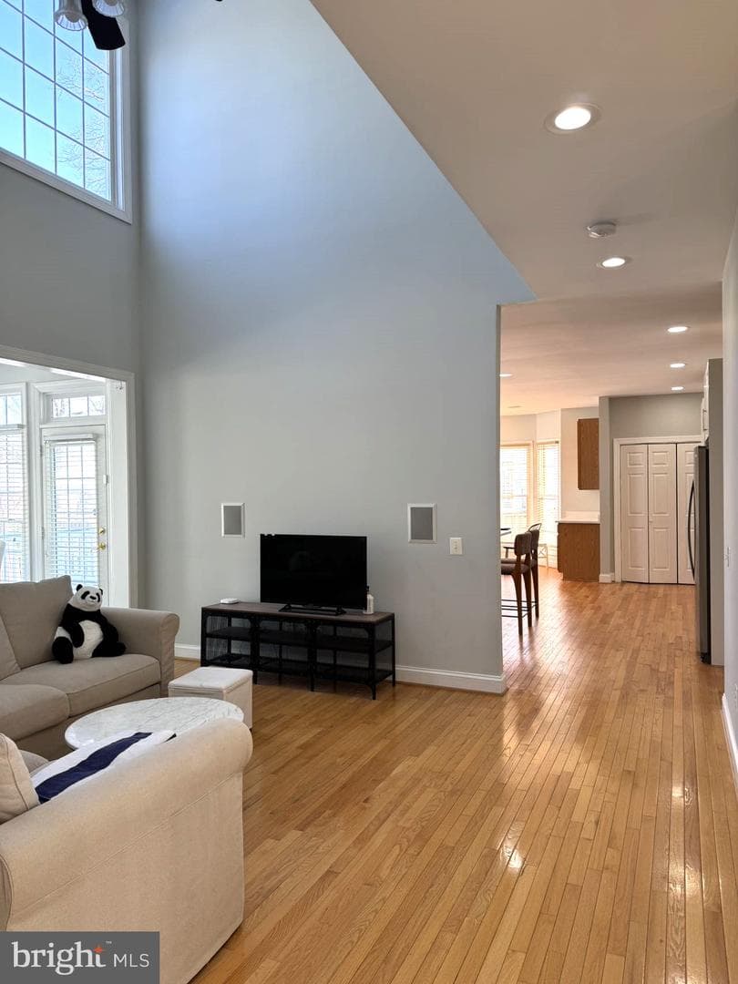2715 Robaleed Way photo 12