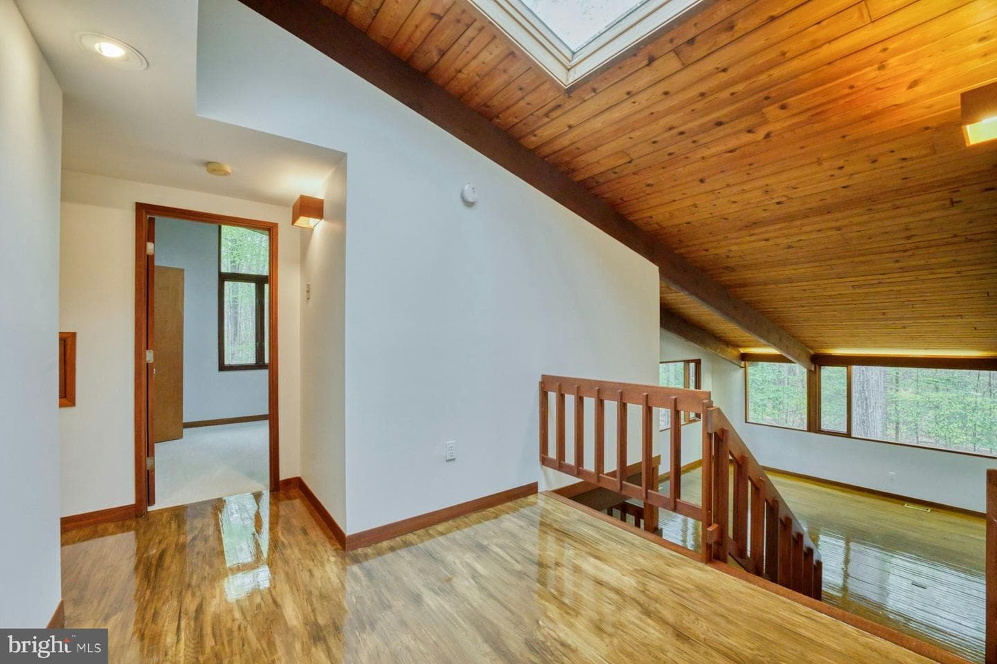 9560 Edmonston Drive photo 27