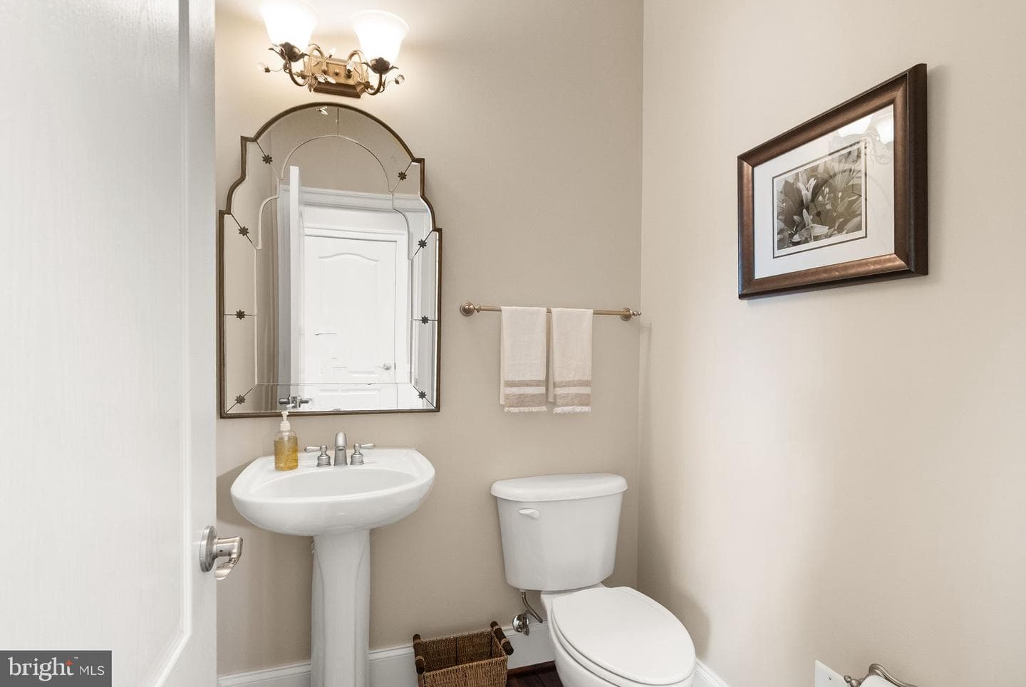 7534 Red Hill Drive photo 32