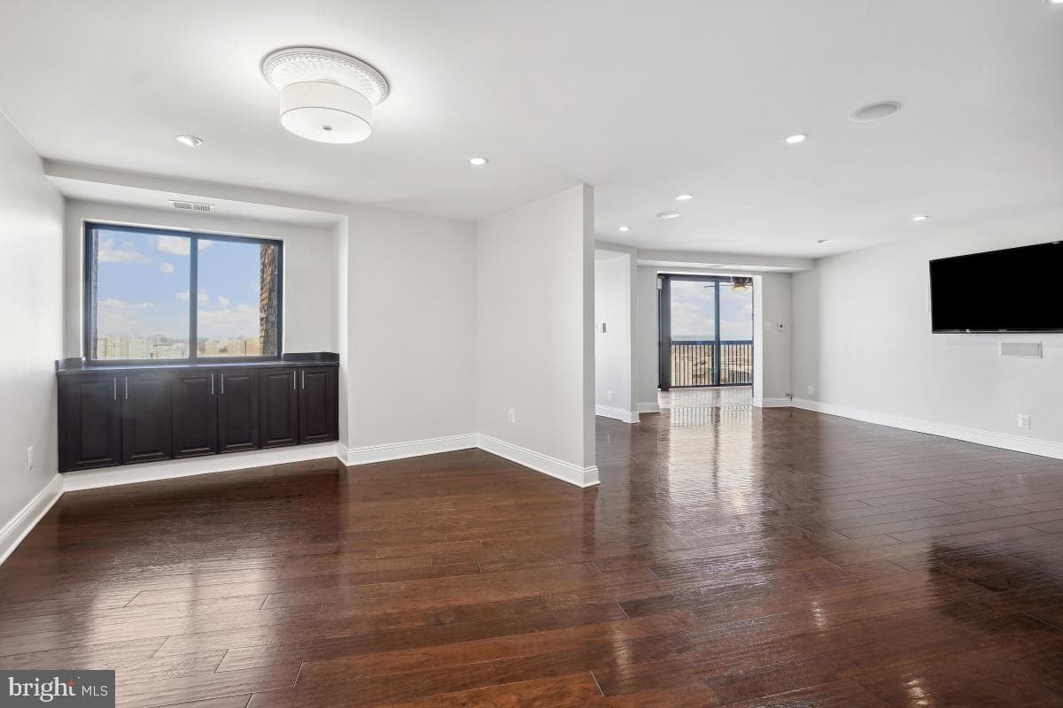 5903 Mount Eagle Drive #1604 photo 11