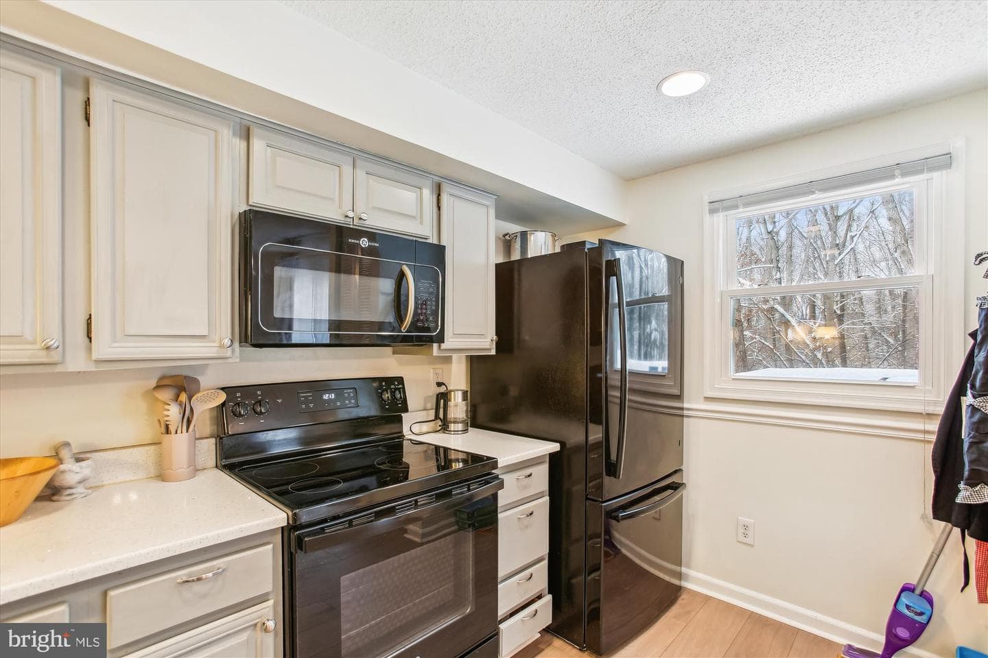 8192 Curving Creek Court photo 16
