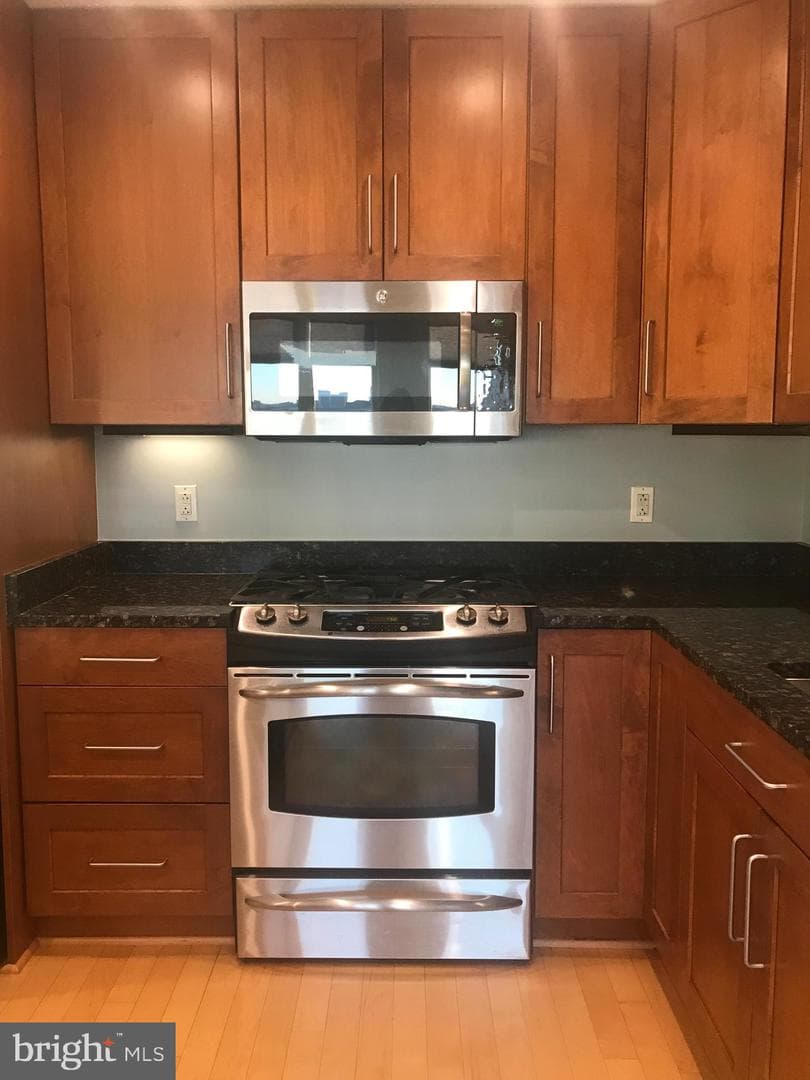 8220 Crestwood Heights Drive #1310 photo 11