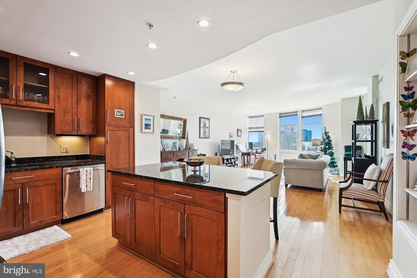8220 Crestwood Heights Drive #1310 photo 8