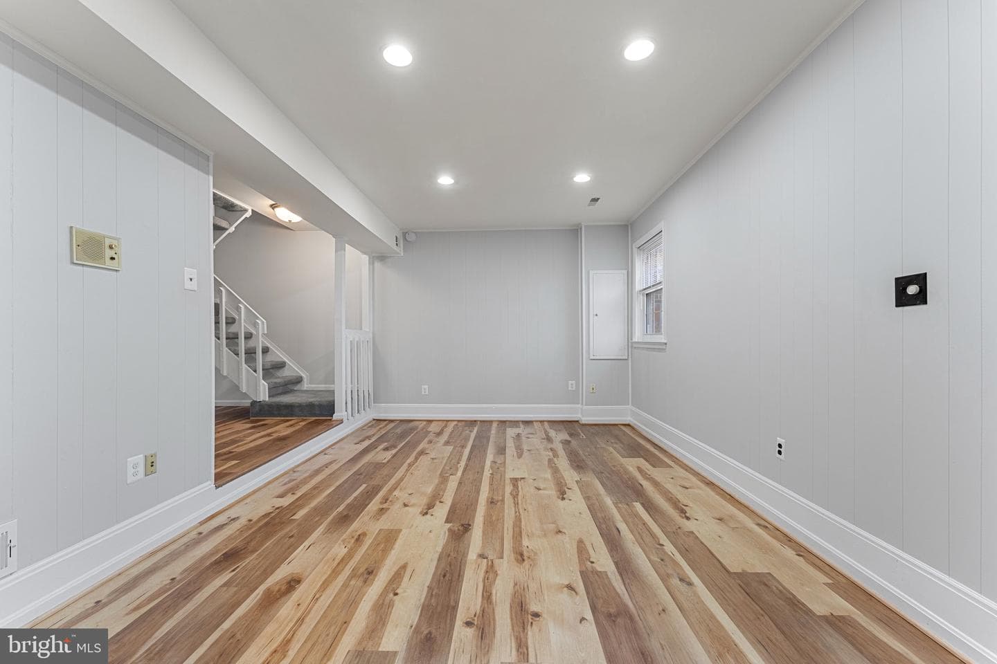 8160 Electric Avenue photo 11