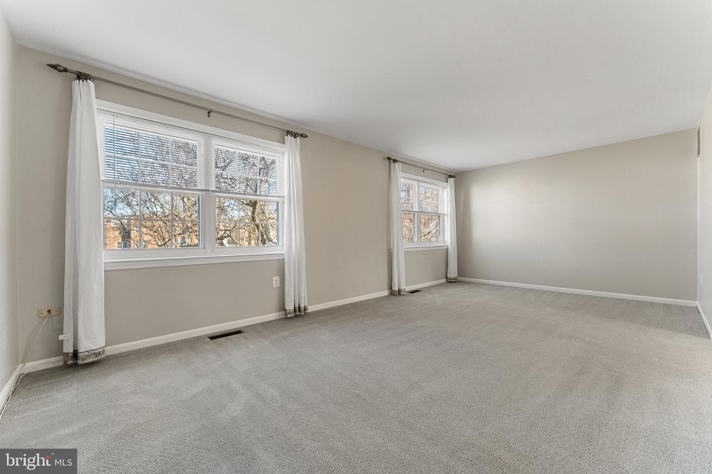 8160 Electric Avenue photo 23