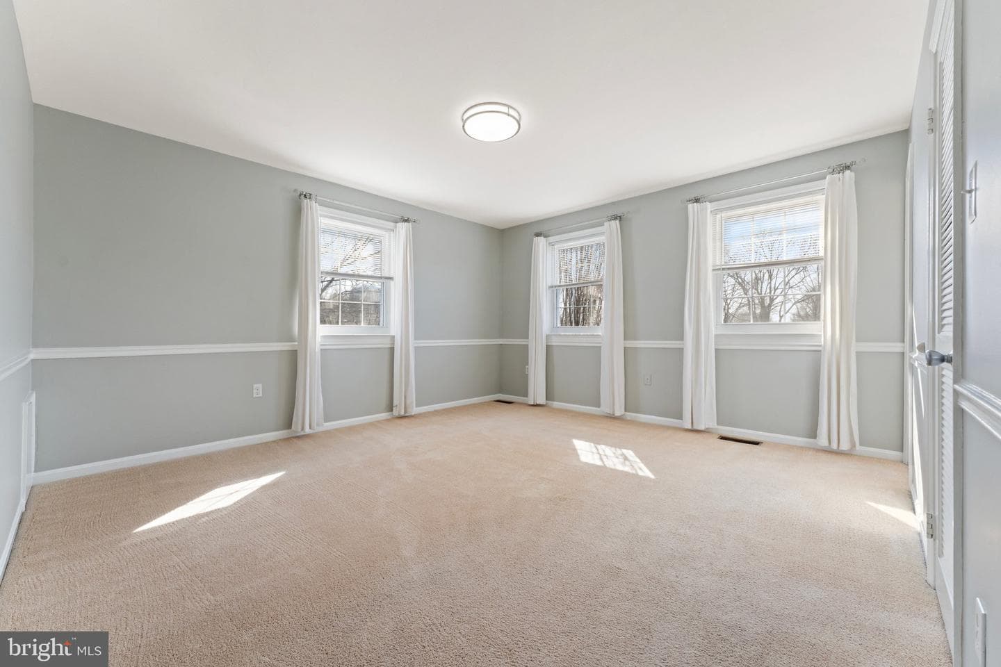 8160 Electric Avenue photo 26